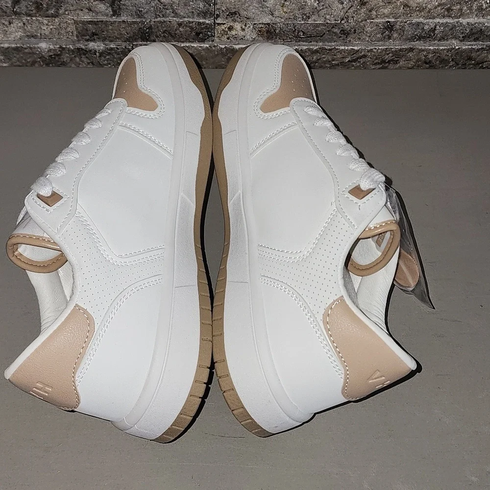 Vintage Havana Brand New White and Nude  Star Sneakers